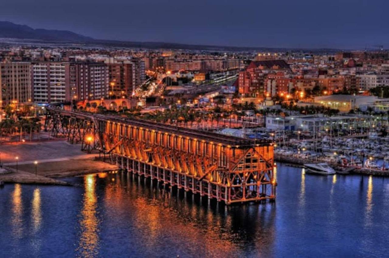 Expoholidays - Plaza Santa Rita Almería Buitenkant foto